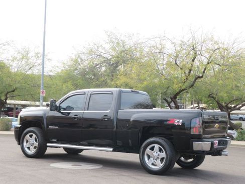 Used 2014 Chevrolet Silverado 2500 LTZ w/ LTZ Plus Package image 5