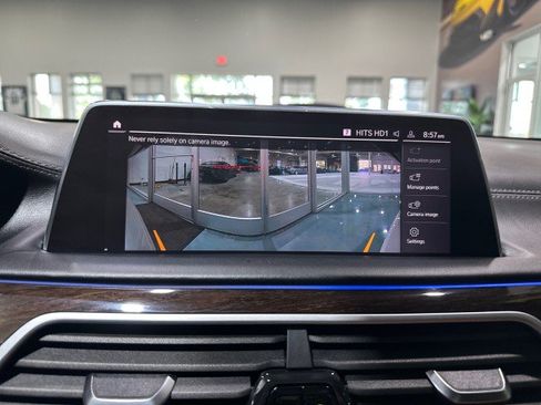 Used 2020 BMW 745e xDrive AWD/4WD image 70