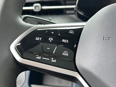 New 2025 Volkswagen ID. Buzz Pro S Plus image 20