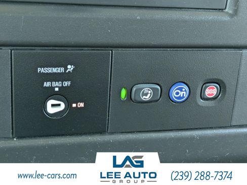 Used 2022 Chevrolet Express 3500 Extended w/ Driver Convenience Package RWD image 17