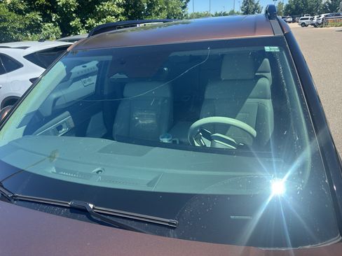 Used 2025 Hyundai Santa Fe Limited AWD/4WD image 12