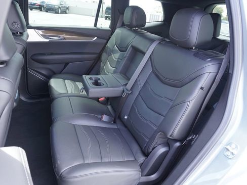 New 2025 Cadillac XT6 Sport w/ Platinum Package image 9