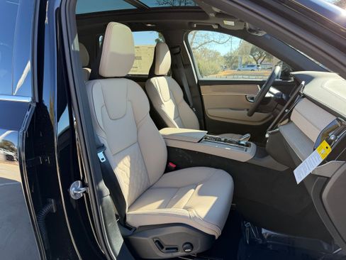 New 2026 Volvo XC90 T8 Core w/ Protection Package Premier AWD/4WD image 8