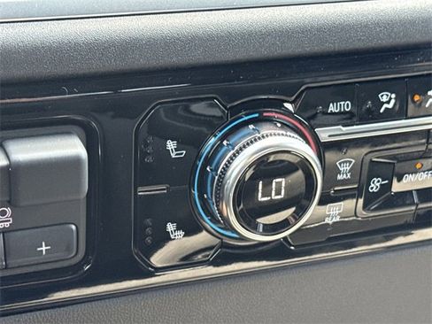 New 2025 GMC Sierra 1500 SLE w/ Preferred Package image 21