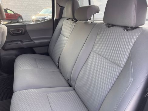 Used 2022 Toyota Tacoma SR image 13