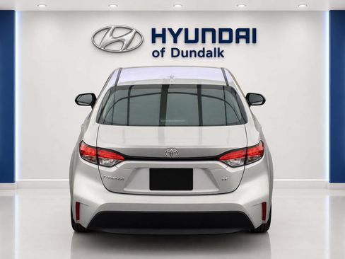 Used 2025 Toyota Corolla LE w/ Convenience Package FWD image 8