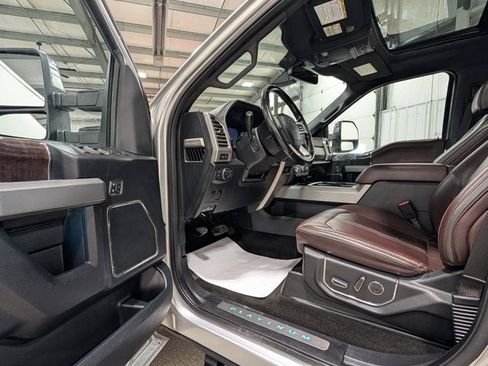 Used 2017 Ford F350 Platinum w/ Platinum Ultimate Package image 13
