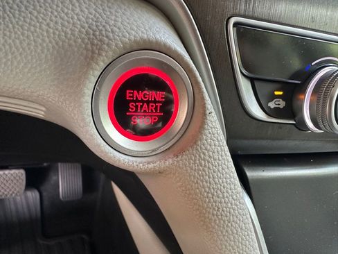 Used 2019 Honda Accord LX image 21