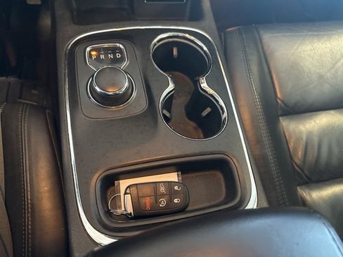 Used 2016 Dodge Durango Limited w/ Nav & Power Liftgate Group image 28