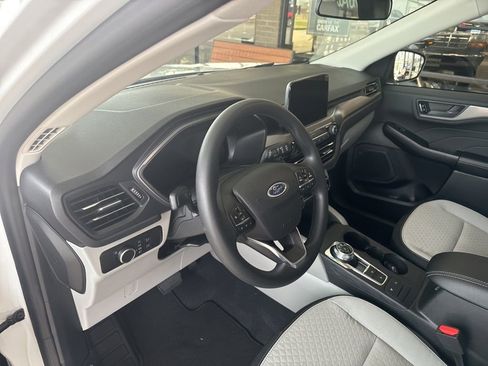 New 2026 Ford Escape Active image 9