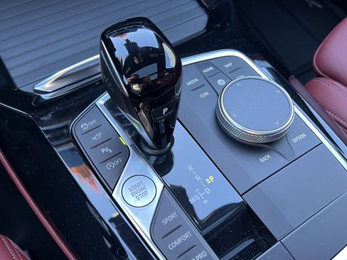 Used 2024 BMW X4 xDrive30i w/ Premium Package image 26