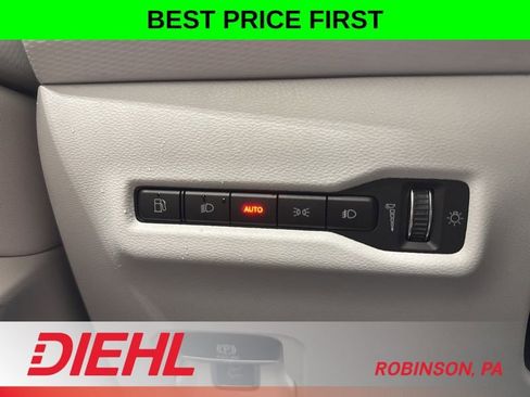 New 2026 Jeep Cherokee Limited image 25