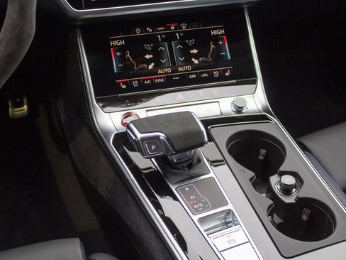 Used 2026 Audi RS 6 performance image 21