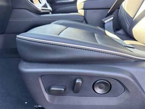 New 2026 GMC Yukon XL Elevation image 13