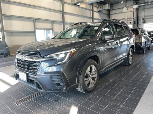 Used 2024 Subaru Ascent Premium w/ Convenience Package image 3