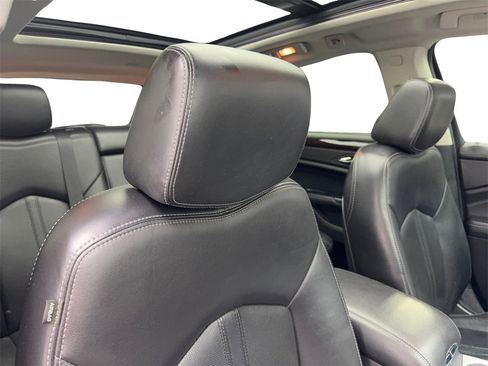 Used 2015 Cadillac SRX Luxury w/ Driver Awareness Package image 46