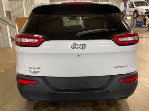 Used 2017 Jeep Cherokee Sport w/ Safety Group image 3