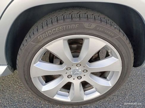 Used 2010 Mercedes-Benz GLK 350 4MATIC image 38