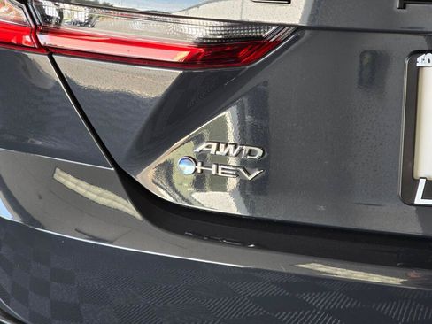Certified 2025 Toyota Camry SE AWD/4WD image 11