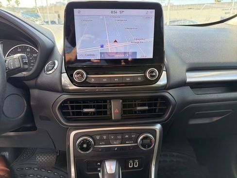 Used 2020 Ford EcoSport SES w/ SES Black Appearance Package image 10