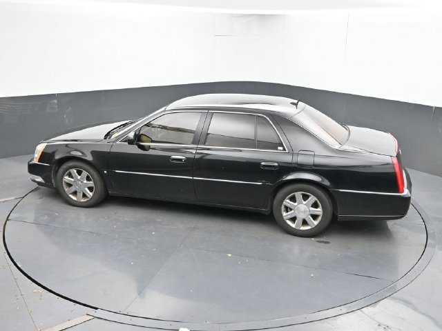 Used 2006 Cadillac DTS FWD image 18