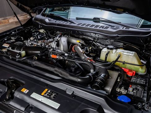 Used 2024 Ford F250 Platinum image 39