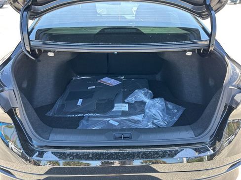 New 2026 Nissan Sentra SR w/ Floor Mat Package FWD image 49