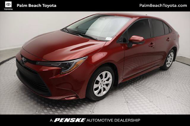 Certified 2025 Toyota Corolla LE FWD image 1