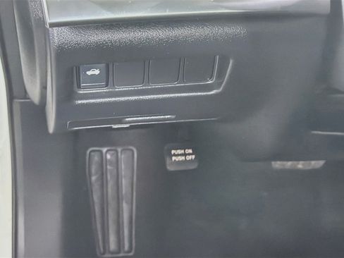 Used 2019 Nissan Maxima 3.5 S w/ Floor Mat Group FWD image 16