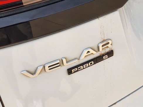 Used 2018 Land Rover Range Rover Velar S AWD/4WD image 11