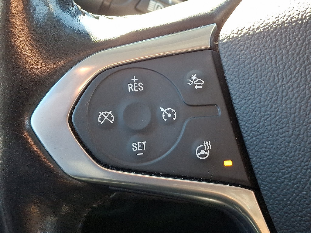 Certified 2021 Chevrolet Traverse LT FWD image 21