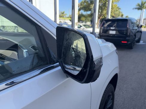 Certified 2025 Cadillac Escalade Premium Luxury w/ Touring Package image 6