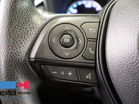 Certified 2022 Toyota RAV4 LE AWD/4WD image 16