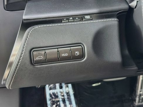 Used 2018 Lexus LC 500 Coupe w/ Sport Package RWD image 10