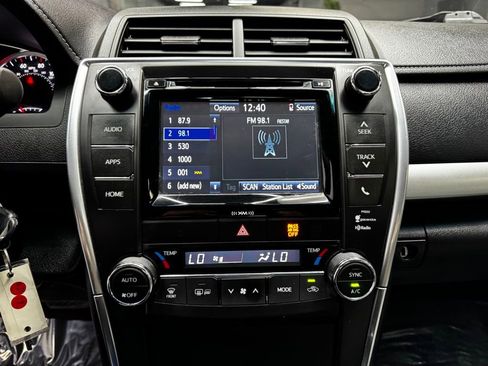 Used 2016 Toyota Camry XSE FWD image 24