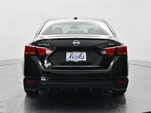 Certified 2024 Nissan Altima 2.5 SV FWD image 6
