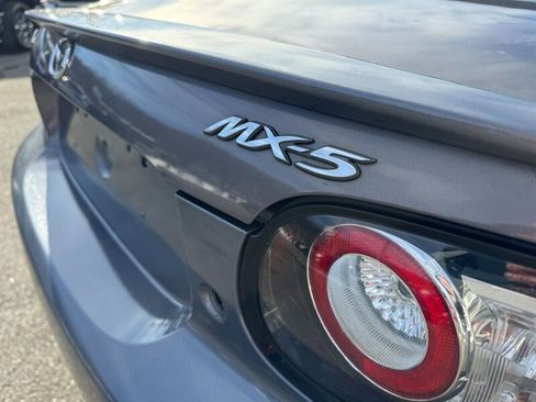 Used 2007 MAZDA MX-5 Miata Grand Touring w/ Premium Pkg image 18