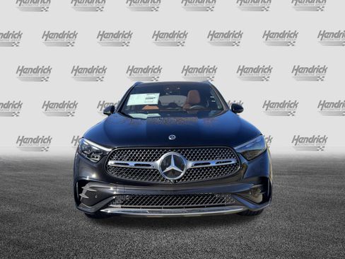 New 2026 Mercedes-Benz GLC 300 4MATIC image 3