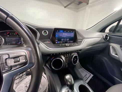 Used 2020 Chevrolet Blazer LT image 17