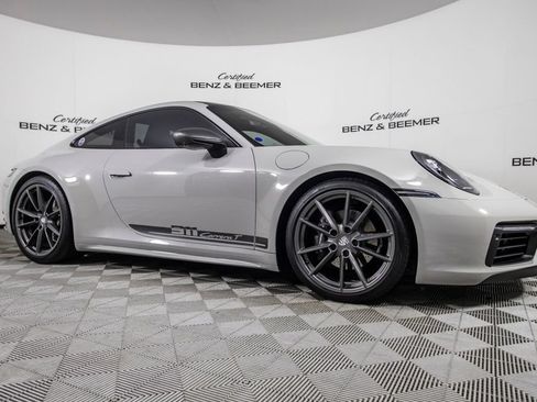 Used 2024 Porsche 911 Carrera T RWD image 2