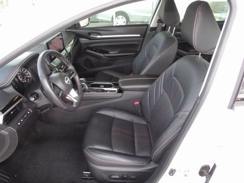 Certified 2023 Nissan Altima 2.0 SR image 17