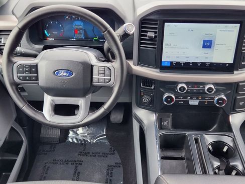 Used 2025 Ford F150 XLT w/ Equipment Group 301A Standard AWD/4WD image 26