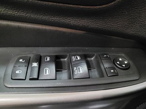 Used 2021 Jeep Cherokee Latitude Lux 80th Anniv w/ Quick Order Package 2YU 80th AWD/4WD image 27