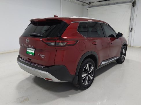 Used 2022 Nissan Rogue Platinum w/ Head-Up Display Package AWD/4WD image 9