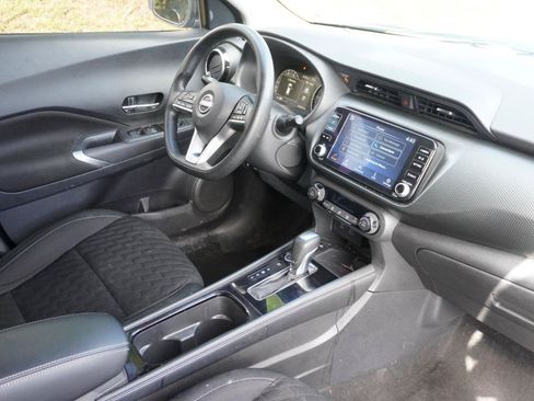Used 2022 Nissan Kicks SV w/ Interior Electronics Package FWD image 22