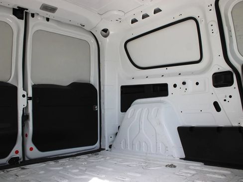 Used 2021 RAM ProMaster City Tradesman FWD image 15