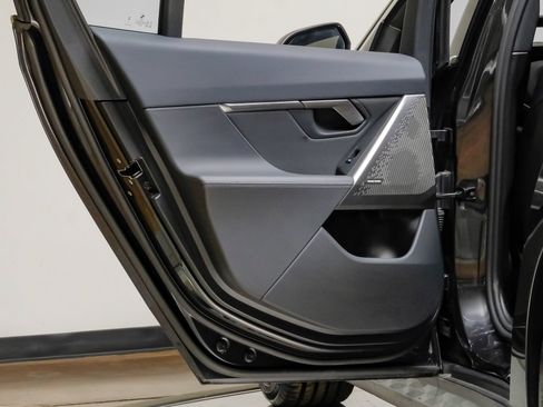 Used 2025 BMW 530i RWD image 49