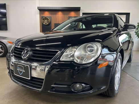 Used 2008 Volkswagen Eos Komfort FWD image 2