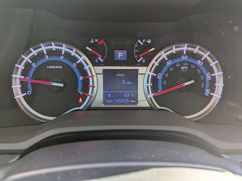 Used 2016 Toyota 4Runner Limited image 30