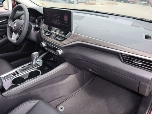 Certified 2024 Nissan Altima 2.5 SL image 26